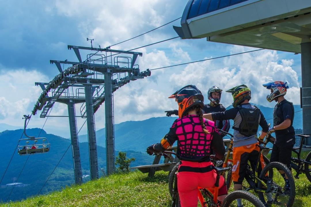 On Top Of The World At Sugar Top Resort Sugar Mountain Buitenkant foto